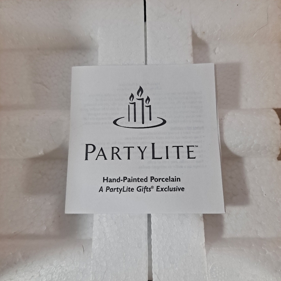 SOLD PartyLite Cardinal Porcelain Candle Holder Hand Painted NOB USA W/Box - Picture 11 of 12